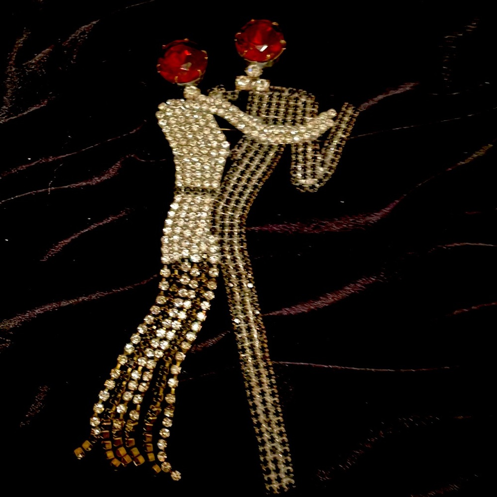 Disco rhinestone brooch dancing couple